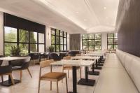 西雅图机场丽筠酒店餐厅或其他用餐的地方