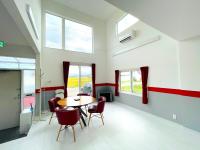 Tomato Cube的休息区