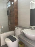 Lanta Corsica Hotel的一间浴室