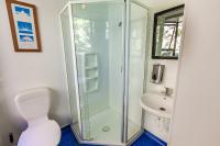 Ivorytowers Accommodation的一间浴室