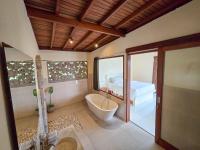 Uma Jala Villa Ubud的一间浴室