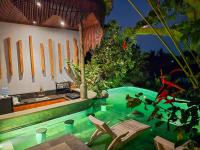 Uma Jala Villa Ubud内部或周边的泳池