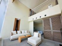 The Beach Tower Okinawa的休息区