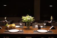 Chuanxing Yinli Hotel Chengdu Kuanzhai Alley Branch, with free welcome wine and afternoon tea的酒水