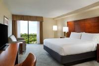 Holiday Inn National Airport/Crystal City by IHG的电视和/或娱乐中心