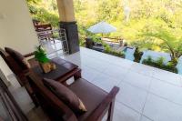 Doni House &amp; Villas的阳台或露台