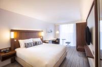 Courtyard by Marriott Edinburgh West客房内的一张或多张床位