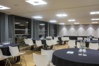 Courtyard by Marriott Edinburgh West商务区和/或会议室