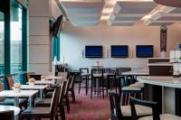 纽约肯尼迪机场万怡酒店餐厅或其他用餐的地方