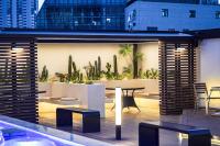 Urban Groove Hotel Seomyeon内部或周边的泳池