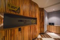 Urban Groove Hotel Seomyeon客房内的一张或多张床位