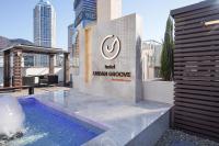 Urban Groove Hotel Seomyeon内部或周边的泳池