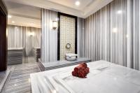 Elysee Rive Hotel客房内的一张或多张床位