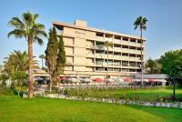Elysee Rive Hotel外面的花园