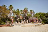 PortAventura Hotel Roulette - Includes unlimited access to PortAventura Park & 1 access to Ferrari Land外面的花园