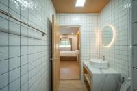 Baan San sook Pool Villa at Nimman的一间浴室
