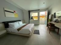 Lanta Corsica Hotel客房内的一张或多张床位