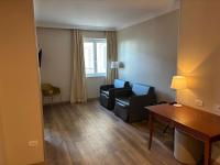 B&B Hotel Affi - Lago di Garda的休息区