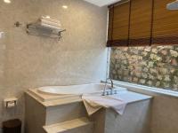Lan Anh Villas Resort的一间浴室