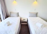 Unit 2, Fenton Summer Lodge客房内的一张或多张床位