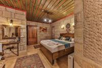 Luwian Stone House客房内的一张或多张床位