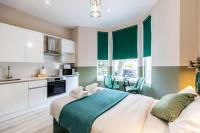 The Chapter Hotels - Finsbury Park的厨房或小厨房