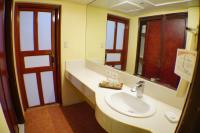Bayview Park Hotel Manila的一间浴室