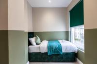 The Chapter Hotels - Finsbury Park客房内的一张或多张床位