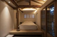 Nostalgia Hanok Hotel客房内的一张或多张床位
