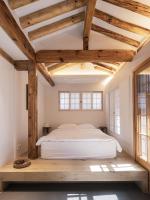 Nostalgia Hanok Hotel客房内的一张或多张床位