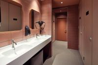 The Elephant Hostel的一间浴室