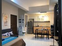 A&G Condotel at 101newport Across NAIA T3的厨房或小厨房