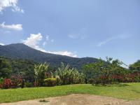帕拉蒂Chalés Vale dos Pássaros Refúgio nas montanhas的山地草场