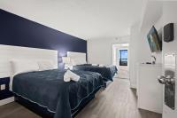 Compass Cove 759 - Oceanfront客房内的一张或多张床位