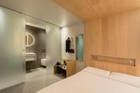 Zedwell Piccadilly Circus客房内的一张或多张床位