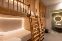 Zedwell Piccadilly Circus客房内的一张或多张床位