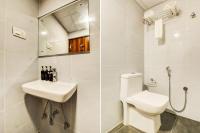 Super Townhouse Rcc Hotel Banjara Hills的一间浴室