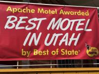 Apache Motel的证书、奖牌、标识或其他文件