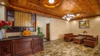 RAON Old Quarter Hotel的休息区