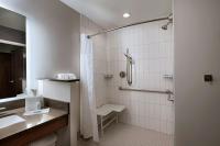 Fairfield by Marriott Inn & Suites Albuquerque Uptown的一间浴室