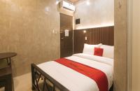 RedDoorz at MBB Room NAIA 2客房内的一张或多张床位