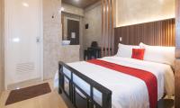 RedDoorz at MBB Room NAIA 2客房内的一张或多张床位