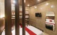 RedDoorz at MBB Room NAIA 2客房内的一张或多张床位