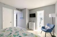 Oceanfront 2BR King Suite Atlantica Resort客房内的一张或多张床位