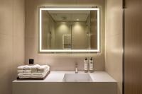 Hotel Jeonju Hanok Village的一间浴室