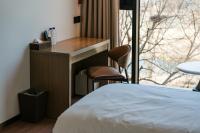 Hotel Jeonju Hanok Village客房内的一张或多张床位
