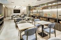 Sercotel Ayala的休息区
