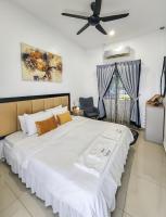Pelosok Homestay with Pool Meru Klang Selangor客房内的一张或多张床位