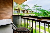 Big Dragon Villas Ubud的阳台或露台