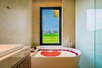 Big Dragon Villas Ubud的一间浴室